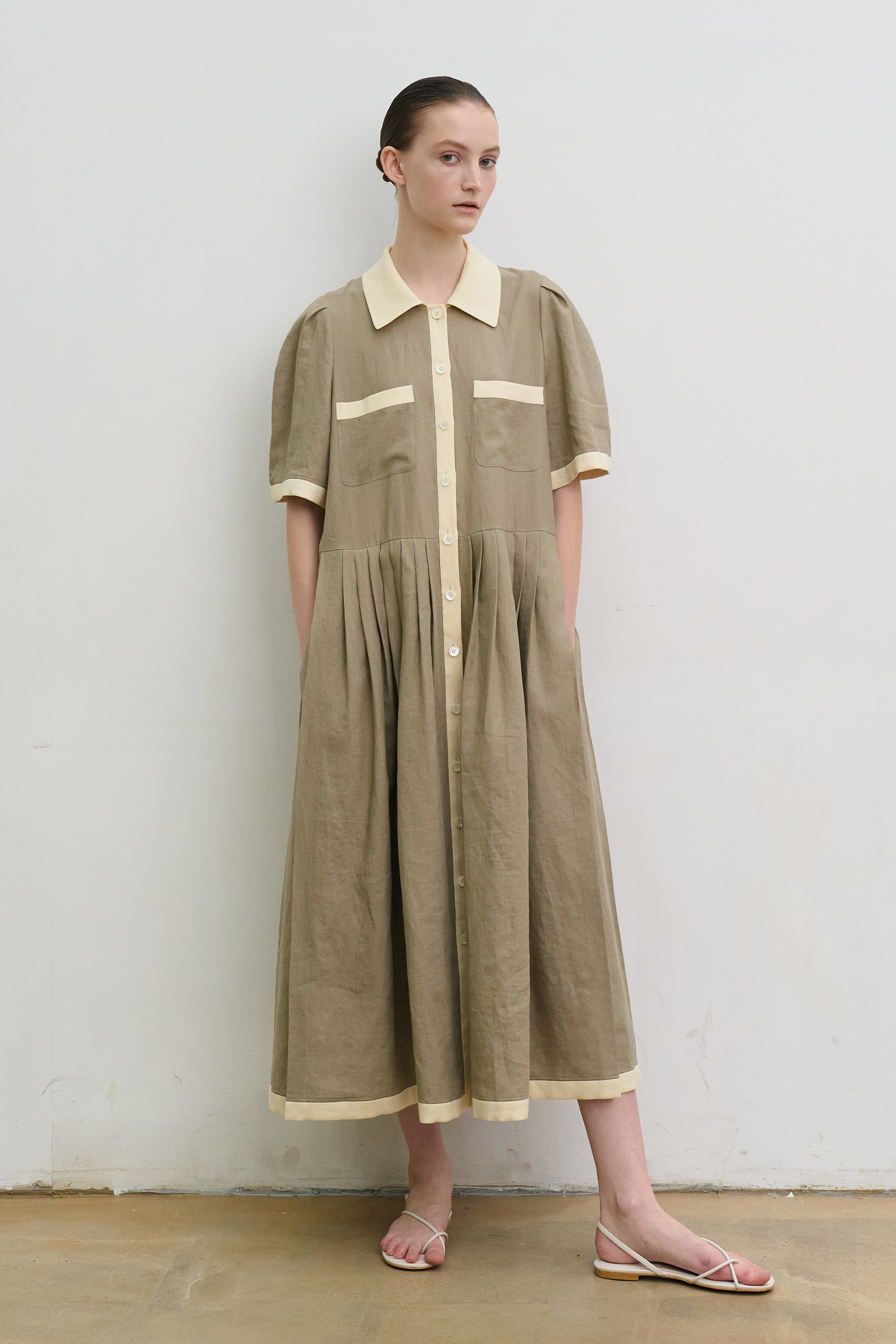 [리오더:6/25예약배송] Linen pleated shirt dress (khaki)